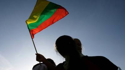 Литва вводит режим всеобщего карантина из-за COVID-19 - gazeta.ru - Литва
