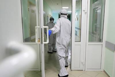 Сергей Собянин - В России умерли 292 пациента с коронавирусом за сутки - lenta.ru - Россия - Москва