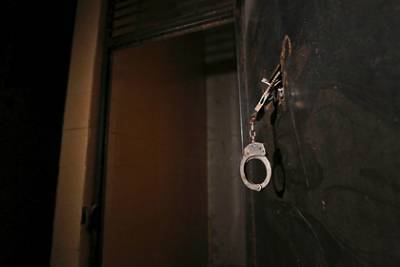 Мужчина заподозрил у себя коронавирус и убил дочь-астматика - lenta.ru - Индонезия