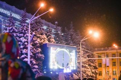 Кузбассовцам объяснили, от чего зависит празднование Нового года во время пандемии коронавируса - gazeta.a42.ru