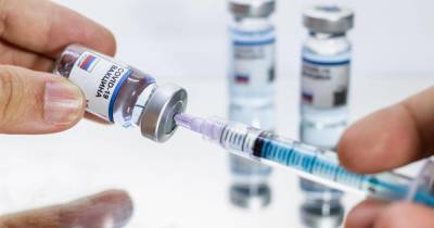 Александр Гинцбург - Гинцбург анонсировал массовую вакцинацию москвичей от COVID-19 - ren.tv