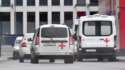 За сутки в России скончались 256 пациентов с коронавирусом - russian.rt.com - Россия