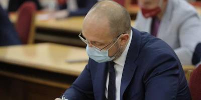 Денис Шмыгаль - Владимир Зеленский - Андрей Ермак - Коронавирус на Банковой. Шмыгаль здоров, но сдаст тест на COVID-19 — РБК-Украина - nv.ua - Украина