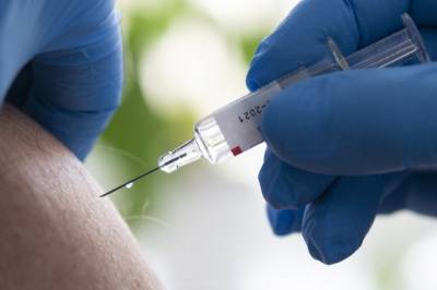 Еврокомиссия закупит 300 млн доз вакцины от коронавируса BioNTech и Pfizer - aif.ru - Сша - Германия - деревня Ляйен