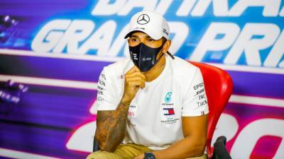 Льюис Хэмилтон - Семикратный чемпион «Формулы-1» Хэмилтон сдал положительный тест на коронавирус - russian.rt.com - Бахрейн