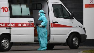 В Москве за сутки госпитализированы 1376 человек с коронавирусом - russian.rt.com - Москва