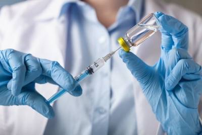 Вакцинация работников от коронавируса началась в горбольнице №1 в Чите — 60 врачей привиты - chita.ru - Чита