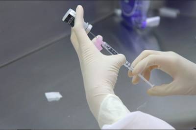 Тесты на ВИЧ у получивших австралийскую вакцину от COVID-19 стали положительными - lenta.ru - Австралия