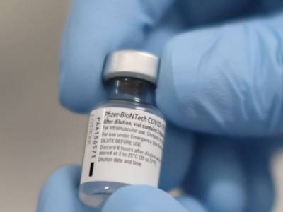 Дональд Трамп - В США одобрили использование вакцины Pfizer от COVID-19 - unn.com.ua - Сша - Киев