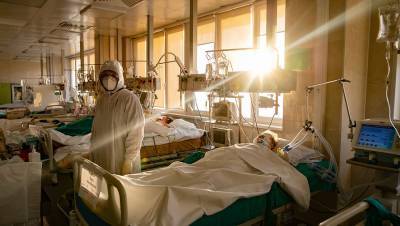 Дмитрий Лисовец - Власти Петербурга сообщили о рекорде по недельным госпитализациям с COVID-19 - gazeta.ru - Санкт-Петербург
