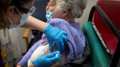 Pfizer начала поставки вакцины от COVID-19 - gazeta.ru - Сша - штат Мичиган