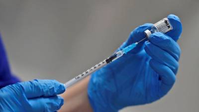 Завод Pfizer начал поставку первой партии вакцин от COVID-19 в США - russian.rt.com - Сша - штат Мичиган