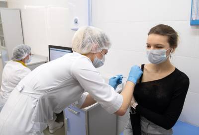 Как проходит масштабная вакцинация от коронавируса в России - tvc.ru - Россия - Санкт-Петербург - Москва