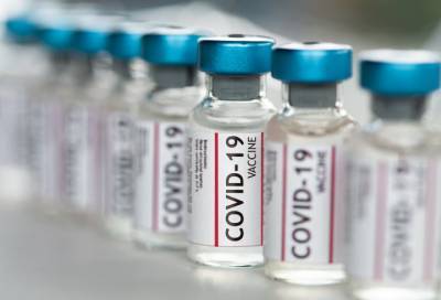 Более 40% россиян заявили о готовности сделать прививку от коронавируса - online47.ru - Россия