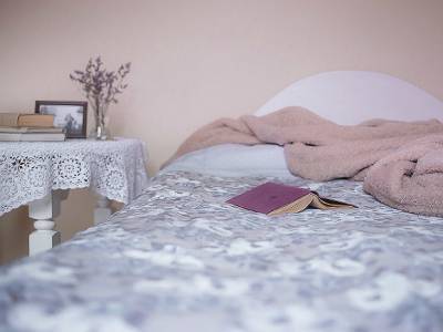 «Используйте постель только для сна и секса»: сомнолог объяснил, как нормализовать сон после COVID-19 - rosbalt.ru