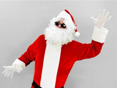 Пользователей Сети возмутило «отвратительное» видео про Санта-Клауса и коронавирус - rosbalt.ru - Англия