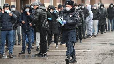 «Это связано с пандемией COVID-19»: МВД сообщило о снижении числа мигрантов в России в 2020 году - russian.rt.com - Россия