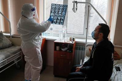Украина зафиксировала тысячи повторных случаев заражения коронавирусом - lenta.ru - Украина