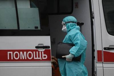 Ученые сообщили о выходе Москвы на пик по коронавирусу - lenta.ru - Санкт-Петербург - Москва