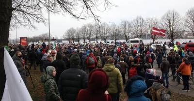 Элина Траутмане - Рижское самоуправление запретило митинги против коронавирусных ограничений - rus.delfi.lv - Латвия - Рига