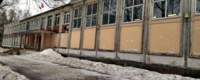 В петербургской школе, где 20 учителей ушли на больничный, не выявили COVID-19 - runews24.ru - Санкт-Петербург