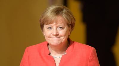 Ангела Меркель - После встречи с Макроном Меркель сделала тест на коронавирус - vesti.ru - Франция - Германия