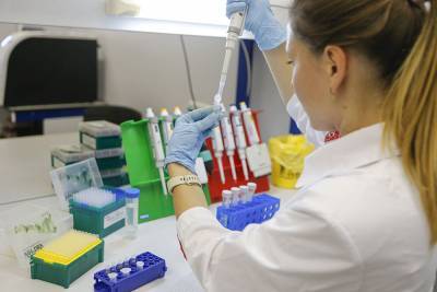 Научный центр «Вектор» заявил о создании вакцины, которая вырабатывает антитела к ВИЧ - rtvi.com