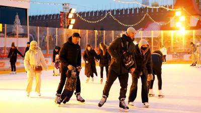 Алексей Немерюк - Власти Москвы заявили о закрытии катков и парков в новогоднюю ночь - iz.ru - Москва - Израиль