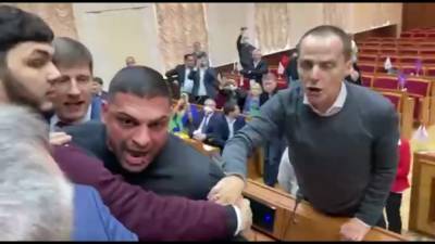 «Убью на*уй»: депутат от «Батькивщины» угрожал расправой коллегам (видео) - sharij.net - Одесса