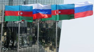 Азербайджан разъяснил транспортные ограничения на границе с РФ - gazeta.ru - Россия - Москва - Азербайджан