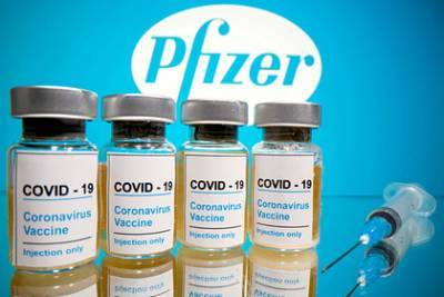 Питер Маркс - Власти США заинтересовались аллергией пациентов на вакцину Pfizer - lenta.ru - Сша