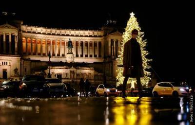 Джузеппе Конт - Итальянцы отметят Новый год и Рождество на карантине - interfax.ru - Москва - Италия - Рим
