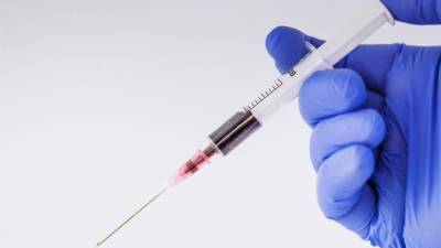 Ринат Максютов - Испытания единой вакцины от гриппа и COVID-19 могут начаться в России - nation-news.ru - Россия