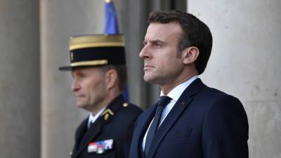 Зараженный коронавирусом президент Франции продолжает работать - riafan.ru - Франция - Париж