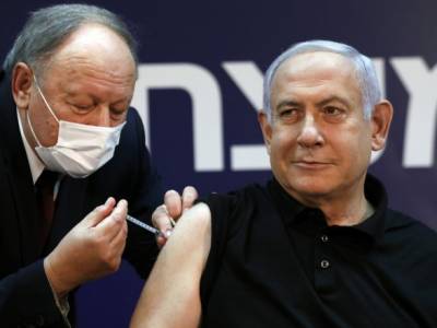 Биньямин Нетаньяху - Израиль Нетаньяху - Пандемия: премьер Израиля Нетаньяху вакцинировался от COVID-19 в прямом эфире - unn.com.ua - Сша - Киев - Израиль - Тель-Авив - Рамат-Ган