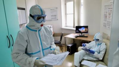Владимир Путин - В России за сутки умерли 589 пациентов с коронавирусом - russian.rt.com - Россия