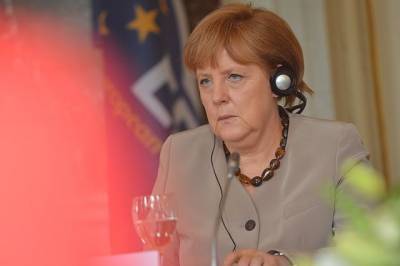 Меркель не исключила новой волны коронавируса в Германии - aif.ru