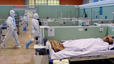 В Петербурге заняты 94% коек для пациентов с коронавирусом - gazeta.ru