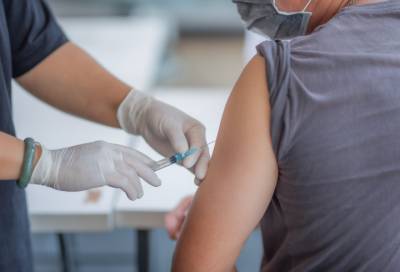 Путин поручил начать масштабную вакцинацию от коронавируса с 7 декабря - online47.ru