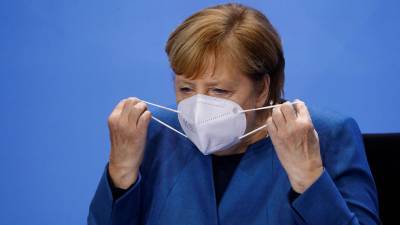Меркель заявила, что не знает, когда в ЕС разрешат вакцину от коронавируса - gazeta.ru
