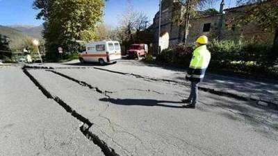 Землетрясение в Италии 17 декабря не привело к серьёзным последствиям​ - argumenti.ru - Турция - Италия - Иркутск