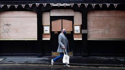 Мэр Лондона раскритиковал введение локдауна в городе - iz.ru - Англия - Лондон