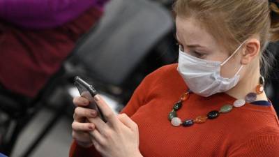 Медики Великобритании просят отменить обязательное ношение масок в школах - nation-news.ru - Англия