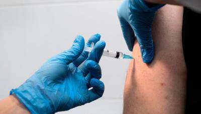 Новым категориям граждан открыли запись на вакцинацию от COVID-19 в Москве - gazeta.ru - Москва