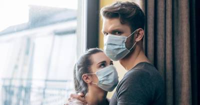 Ревнивая жена с коронавирусом попыталась заразить мужа плевками - ren.tv - Турция