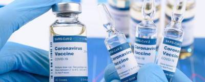 Жители США массово пожаловались на проблемы со здоровьем после получения вакцины от Pfizer - runews24.ru - Сша - Англия