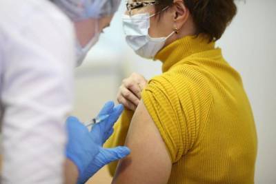 Россиянам назвали ограничения после вакцинации от COVID - volg.mk.ru