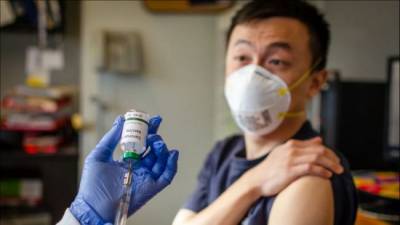 Цзэн Исинь - Китай планирует вакцинировать от коронавируса 50 млн человек - eadaily.com - Китай