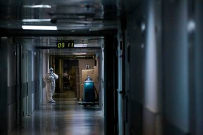 В России за сутки умерли 493 пациента с коронавирусом - lenta.ru - Россия