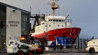 Российский моряк стоящего в Норвегии судна скончался от коронавируса - iz.ru - Россия - Берген